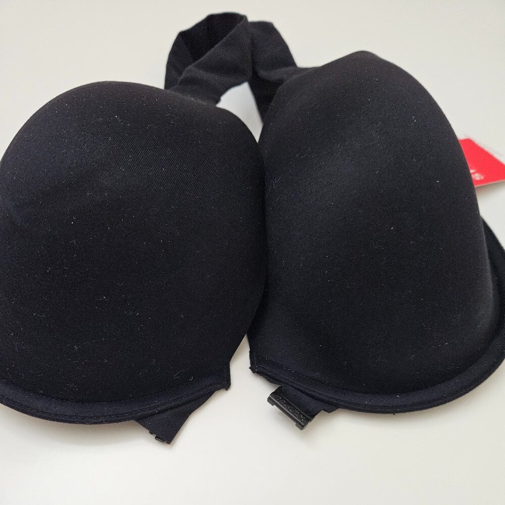 34. Spanx full coverage bra. NWT - Picture 3 of 6
